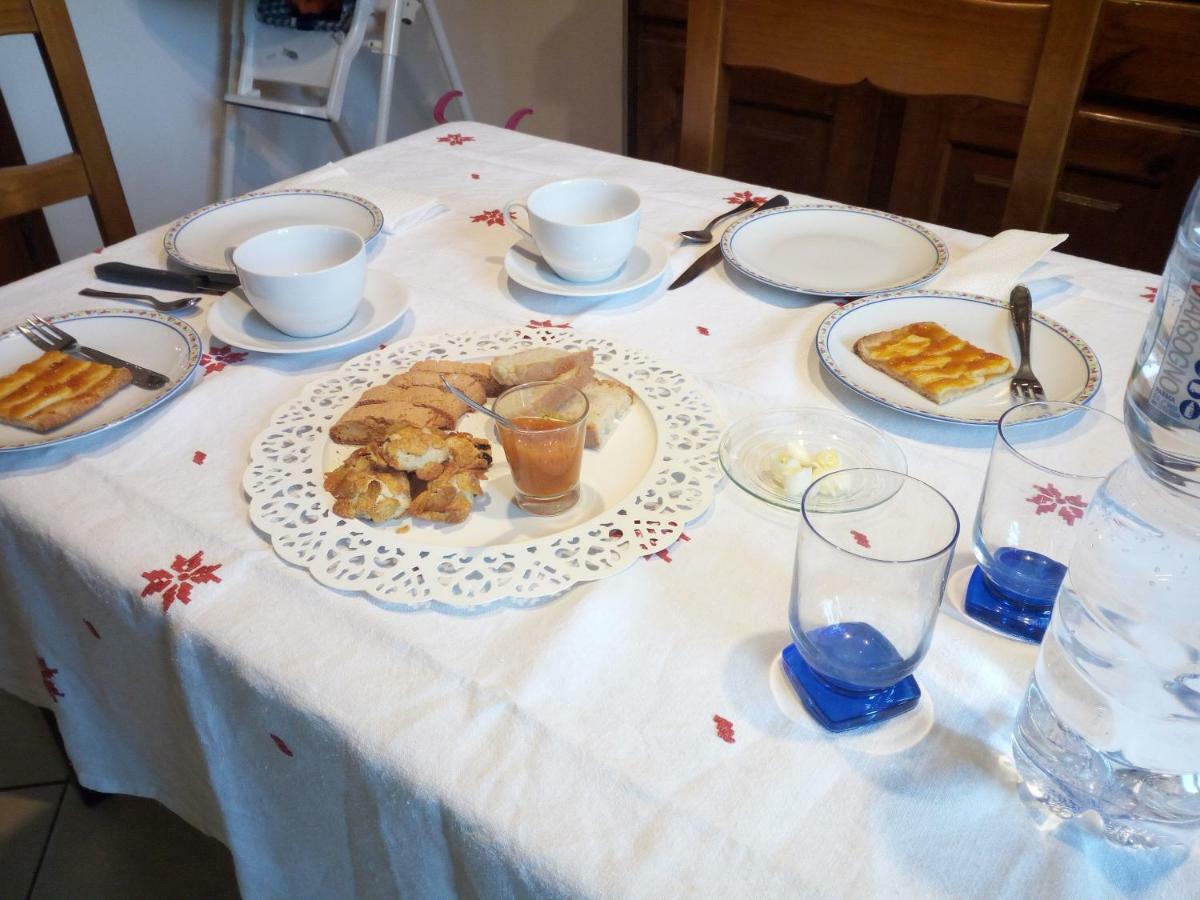 شقة A Casa Di Lavinia كوارّاتا المظهر الخارجي الصورة